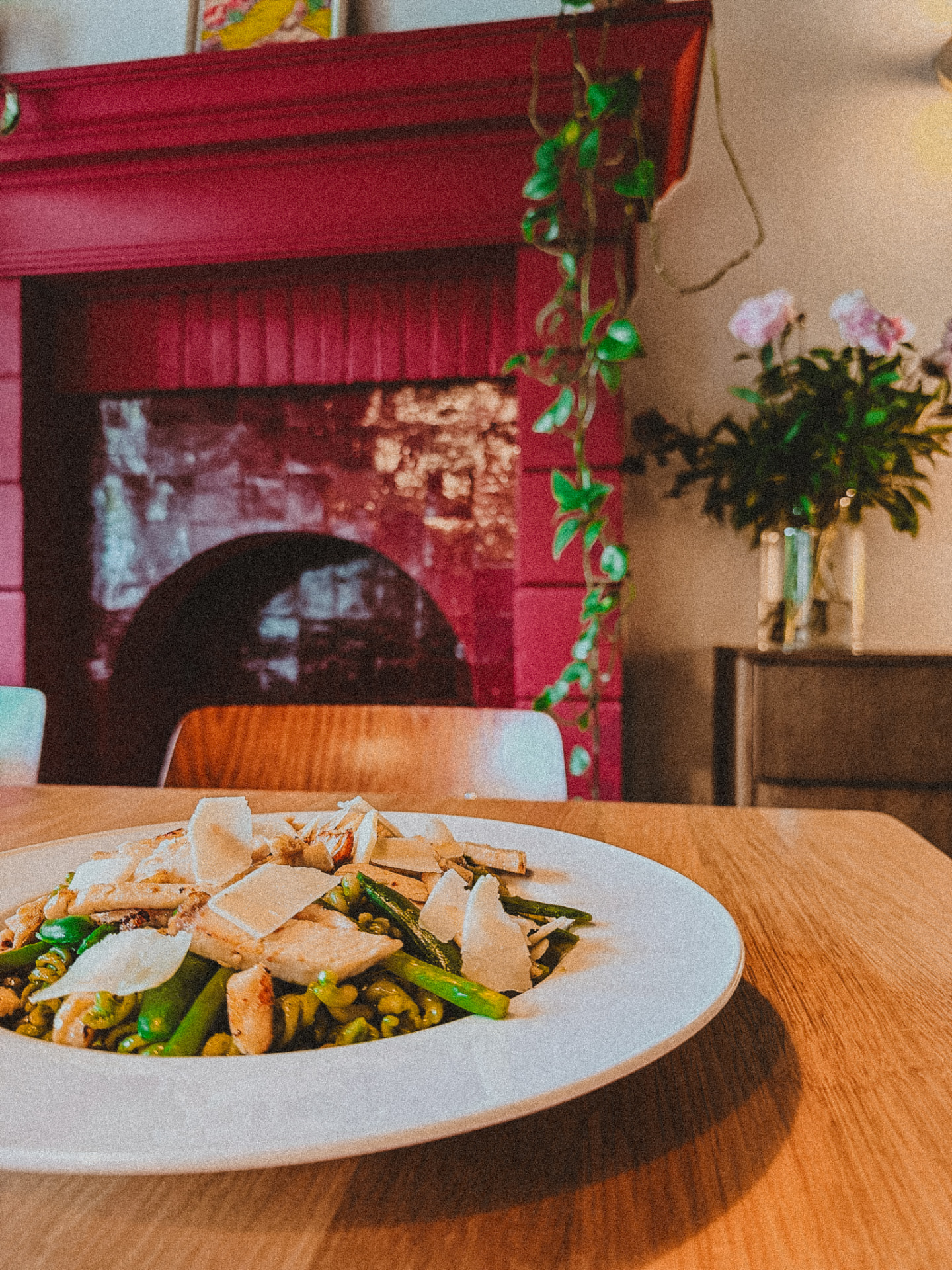 Pâtes fraîches au poulet dans le coffee bar